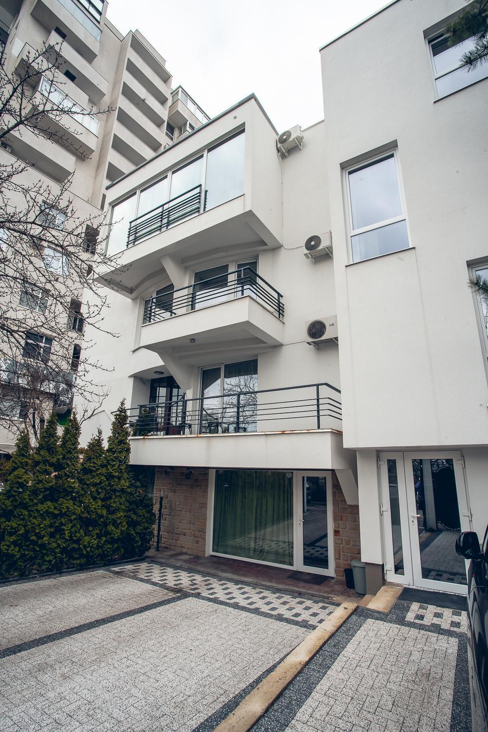 Apart4You Hotel Chisinau Exterior foto